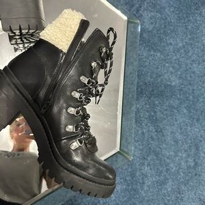Stylish Black Lace-Up Women's Boots